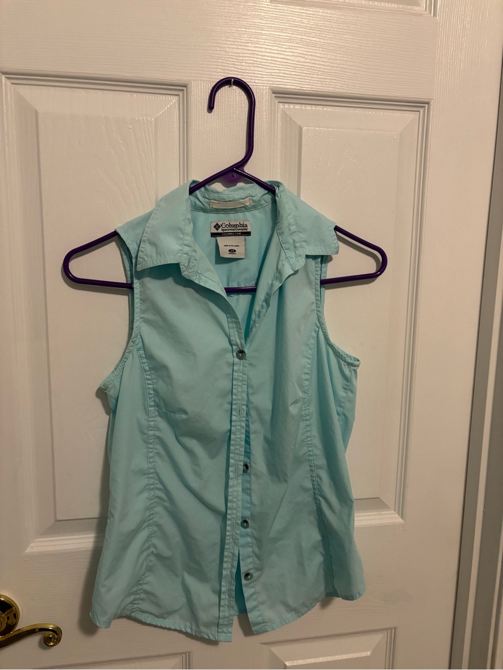 Columbia Women’s Sleeveless Button-Front Shirt - Aqua